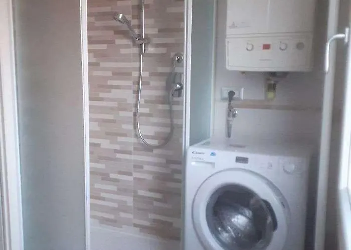 Civico 52 Int 5 Apartament